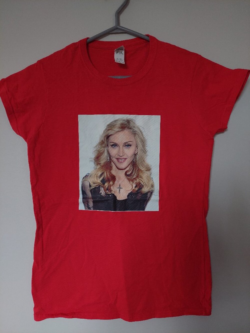 Madonna Women's Size M Graphic Tshirt Red